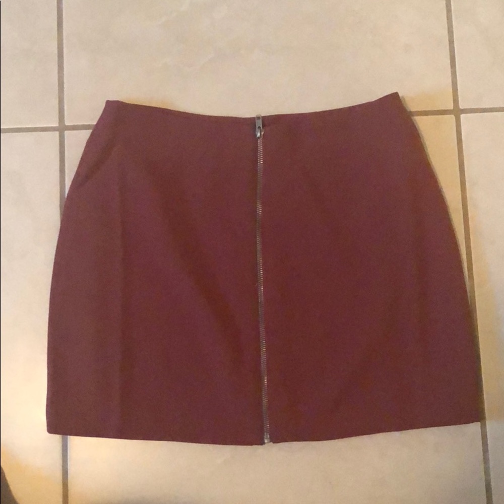 Never worn large skirt rust colored